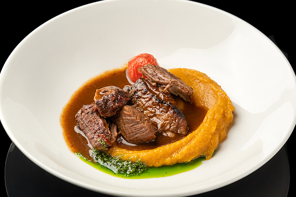 Томлёная баранина с тыквенным крем-пюре